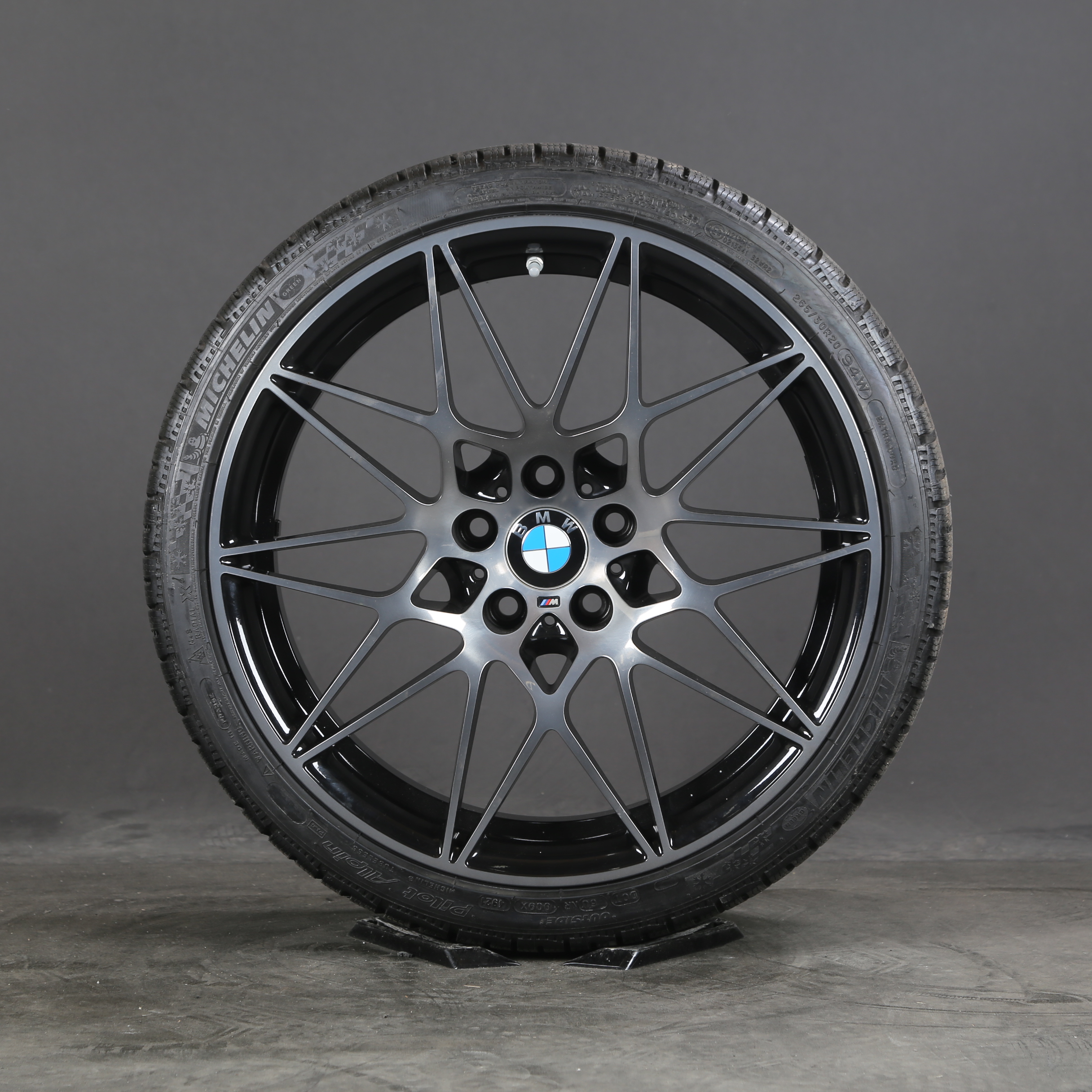 20 pouces roues d'hiver d'origine BMW M3 F80 M4 F82 F83 M666 2287500 pneus d'hiver