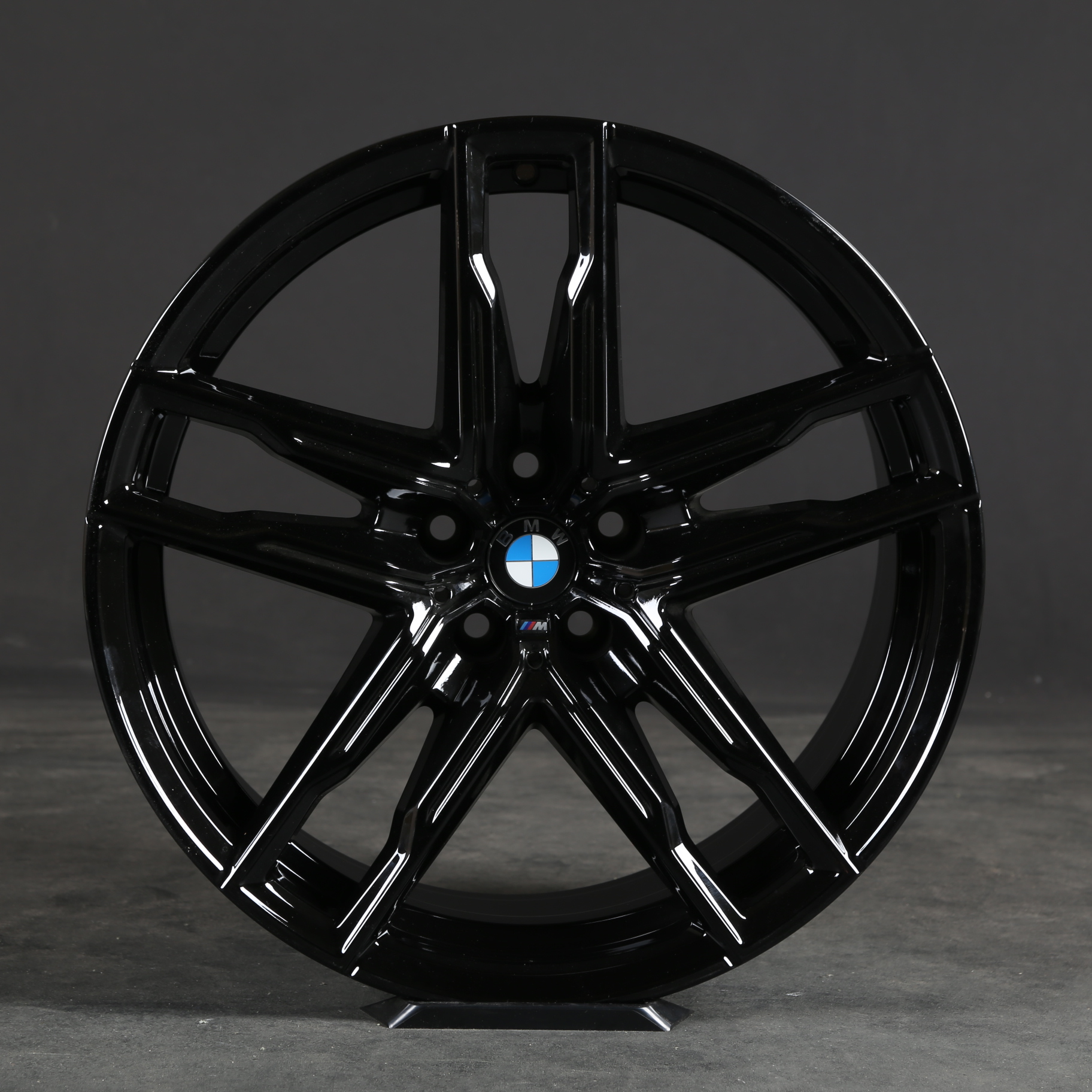 20 inch alloy wheels BMW M8 F91 F92 F93 M5 F90 Styling M810 810M 8089566 8089567