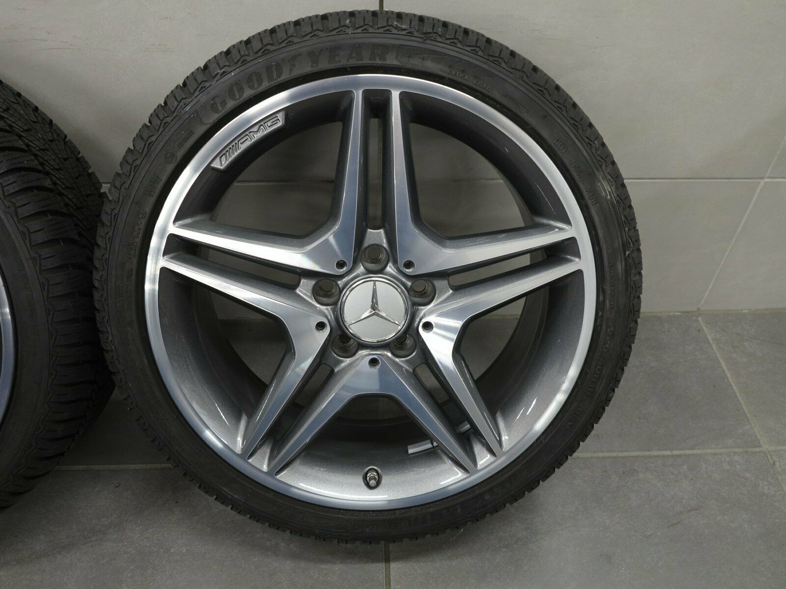 18 pouces roues d'hiver d'origine Mercedes A Classe B W176 W246 CLA AMG A1764010302