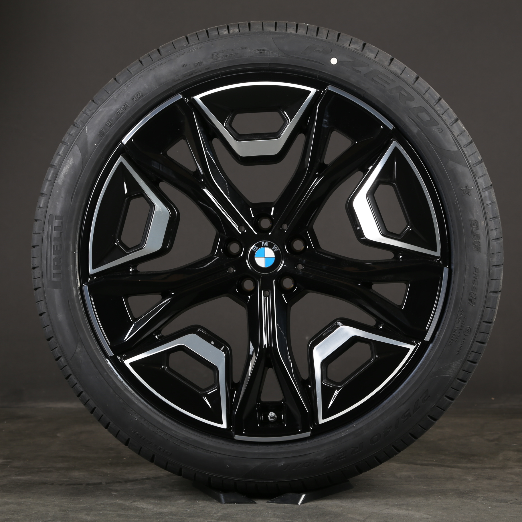 Originale 22-tommer BMW iX sommerhjul i20 Styling 1020 36115A02658 Sommerdæk