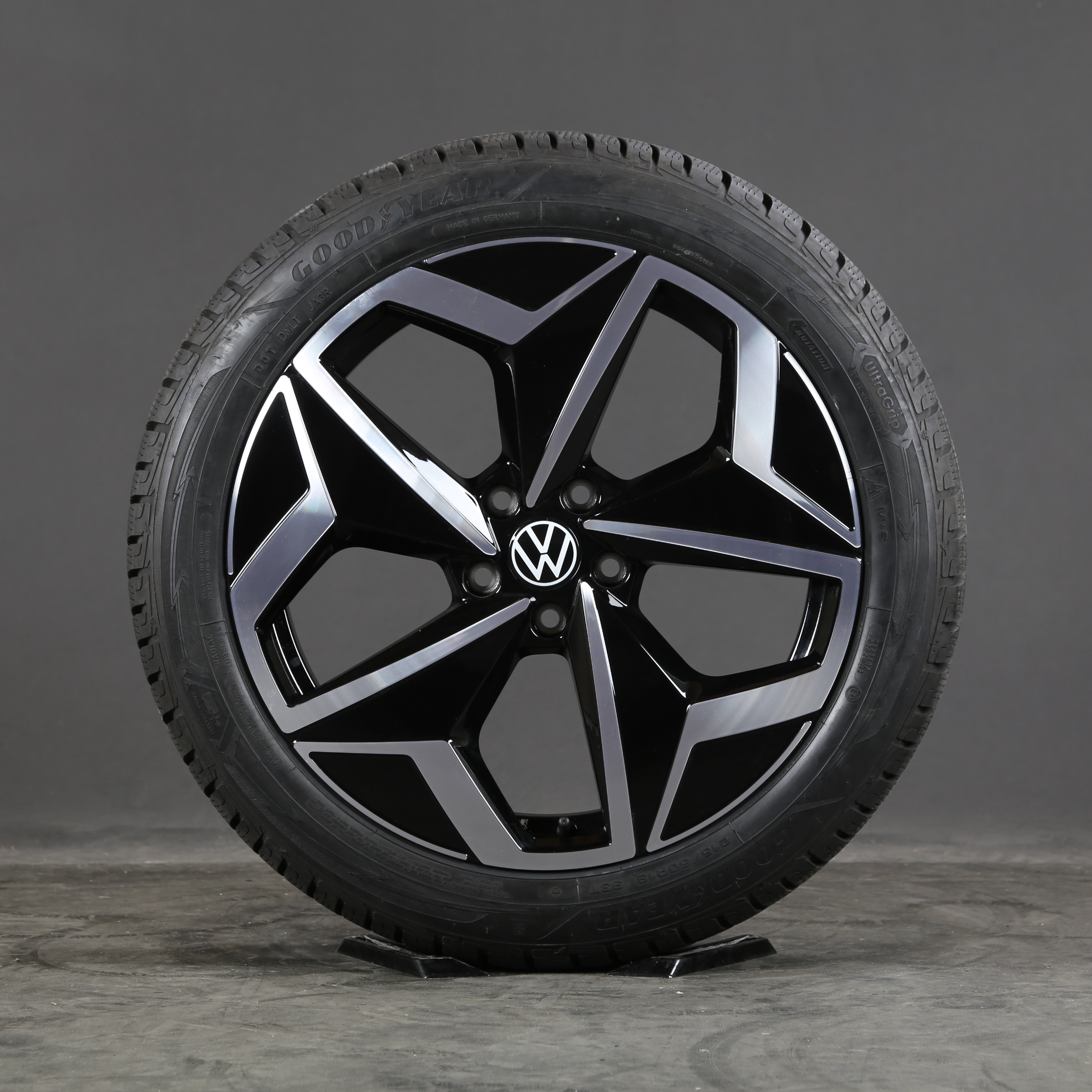 19 inch winter wheels original VW ID.3 E11 Andoya 10A601025H winter tires