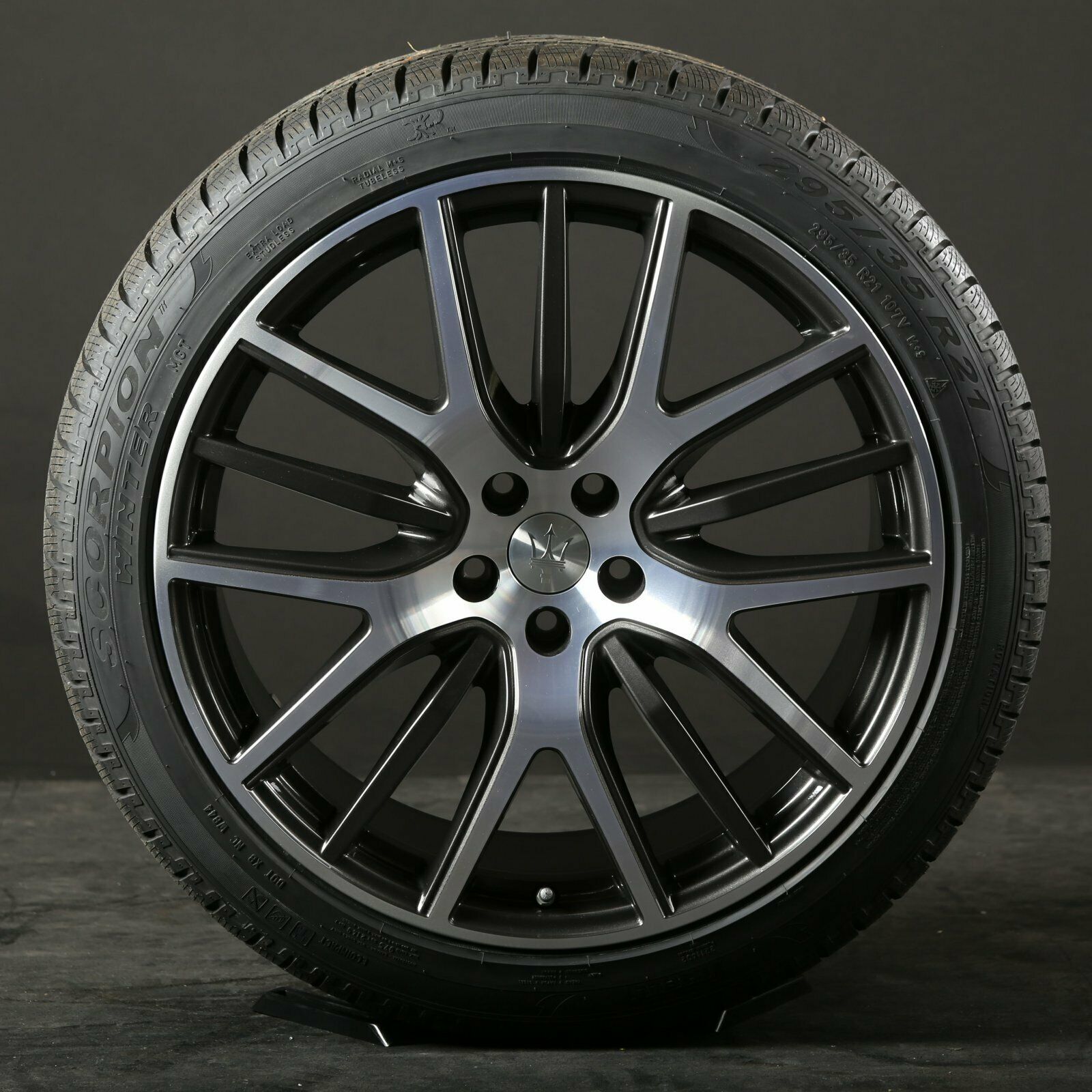21 inch Maserati Levante GTS Torfeo M161 Anteo winterwielen 670044700 670044711