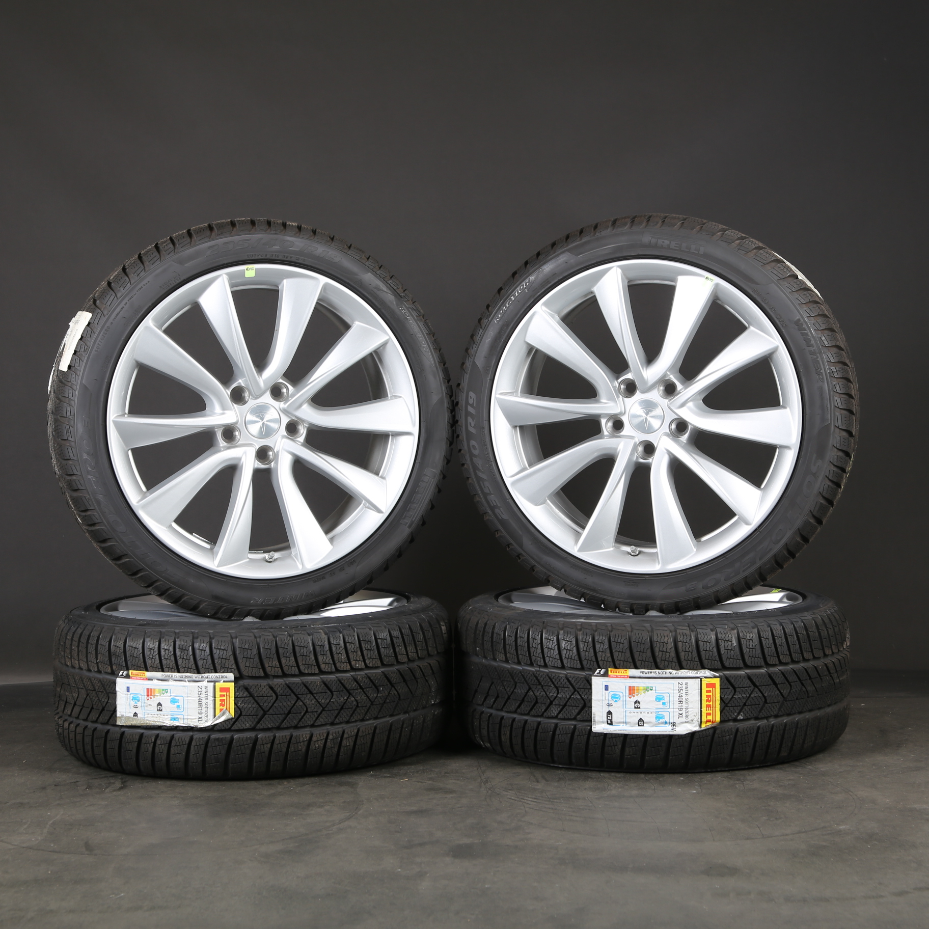 19 Zoll Felgen TESLA Model 3 + S Performance Winterreifen 235/40 Reifen  Räder