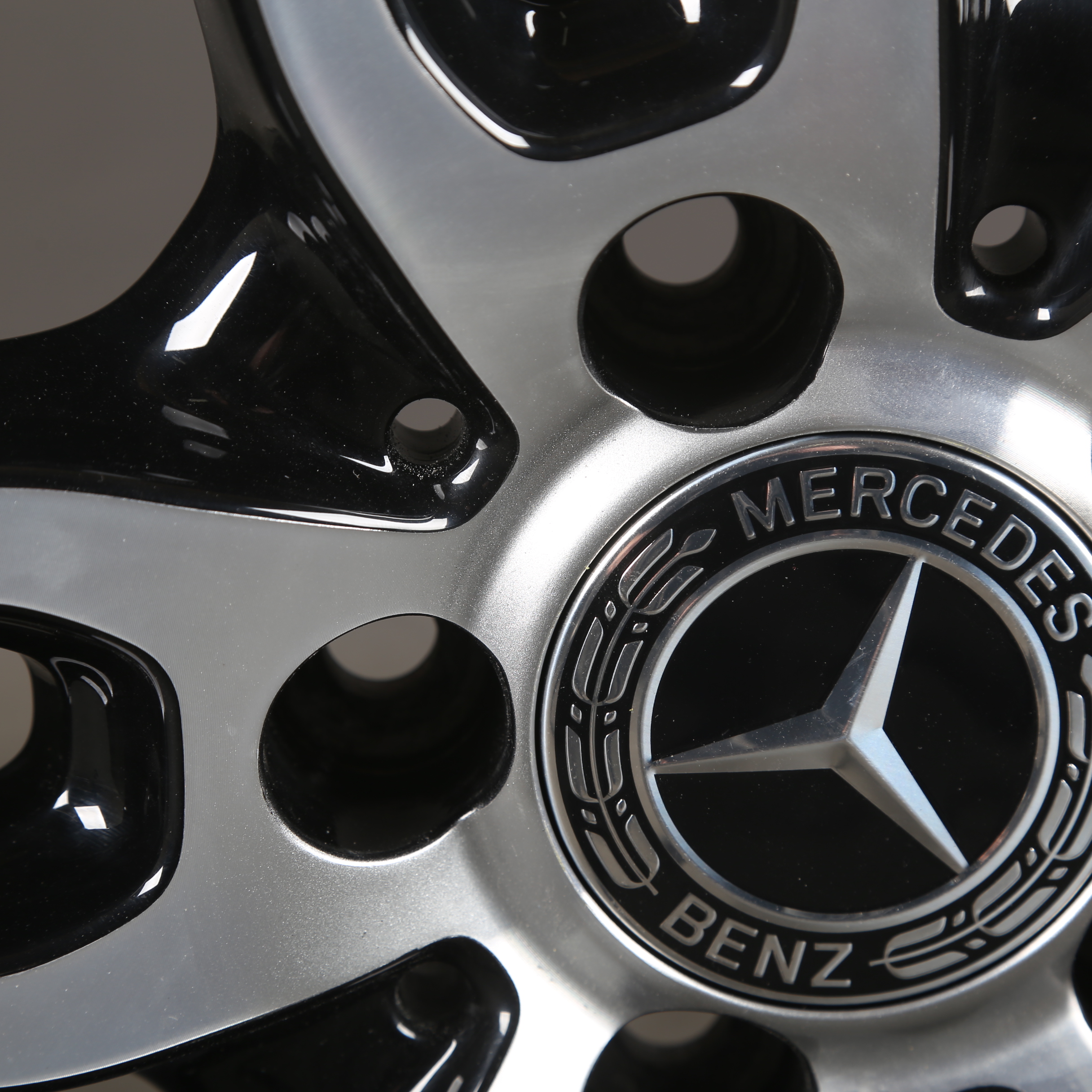18 pouces roues d'été orginal Mercedes AMG Classe A W176 CLA C117 X117 A1764010700
