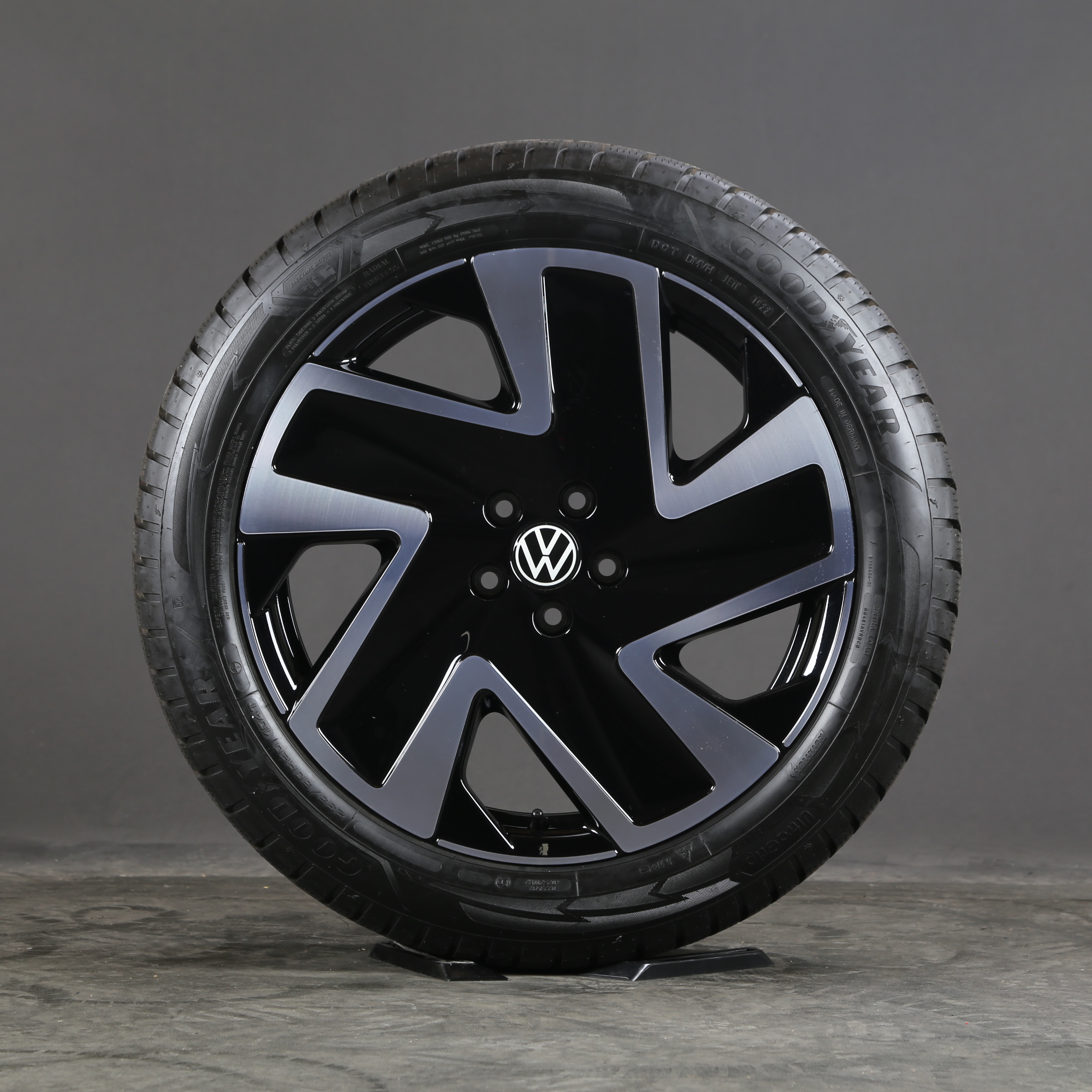 Llantas de invierno de 20 pulgadas originales VW ID.Buzz Solna 1T3601025D 1T3601025E Neumáticos de invierno