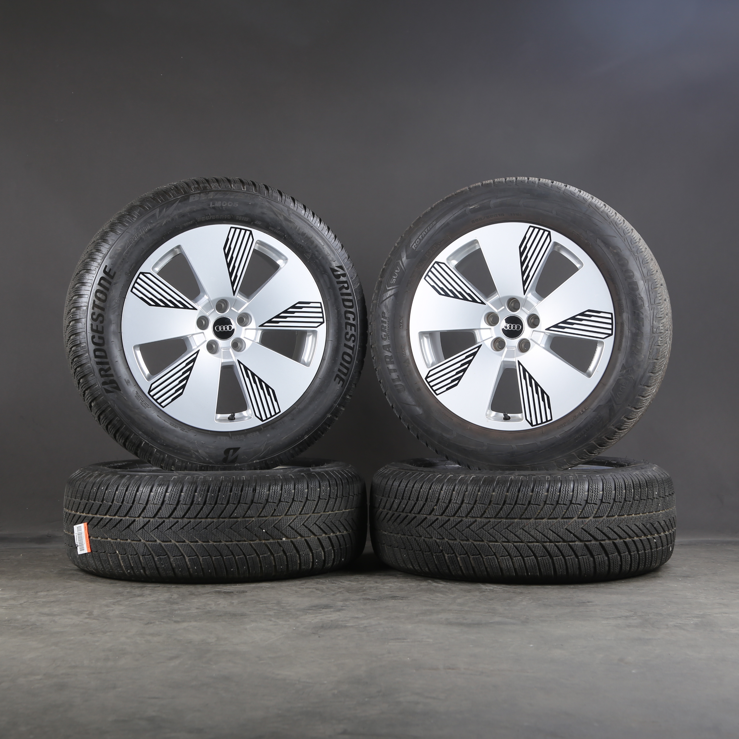 19 pouces pneus d'hiver originaux Audi e-tron Q8 E-tron roues d'hiver 4KE601025L