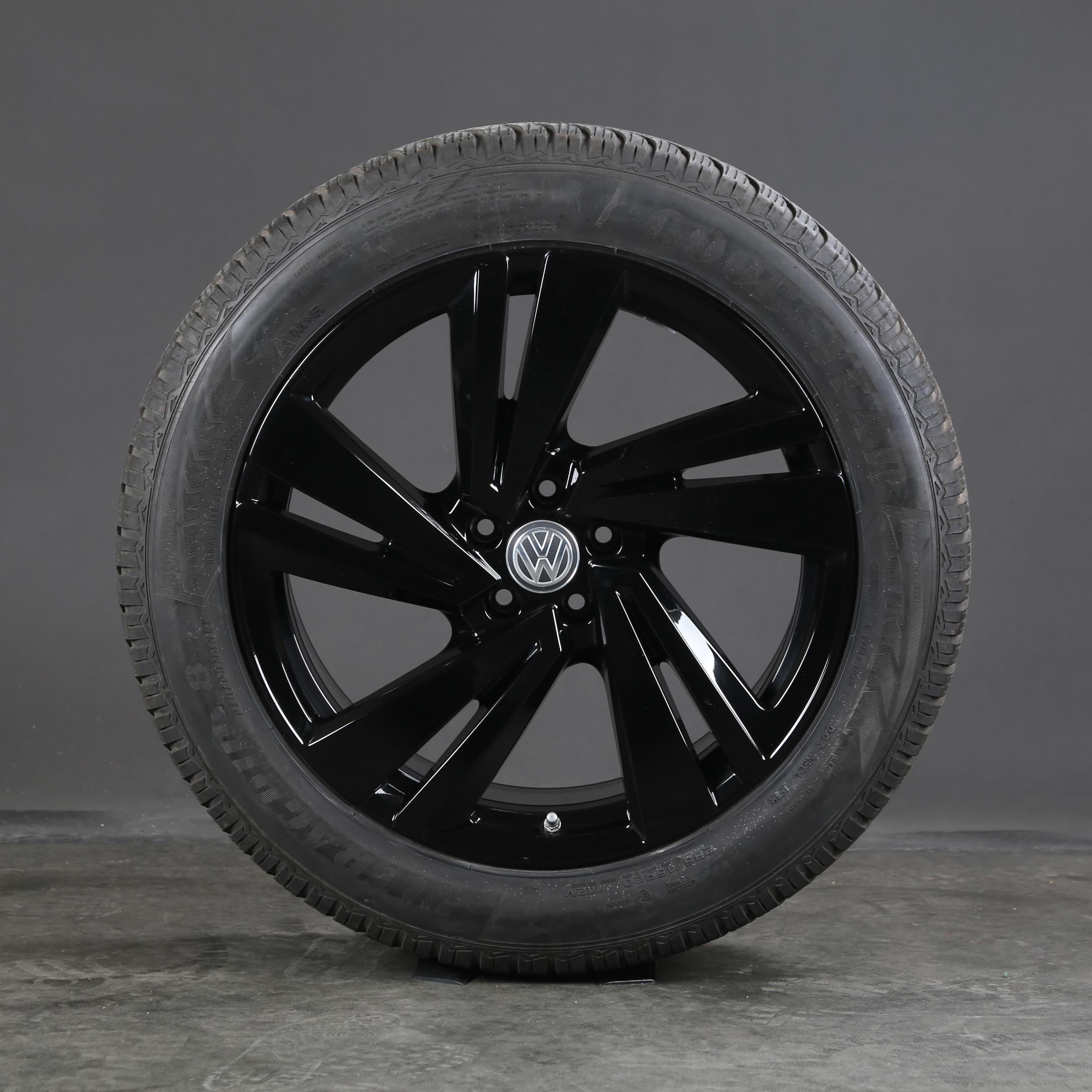 20 inch original VW Touareg III CR7 Nevada winter wheels 760601025AA winter tires