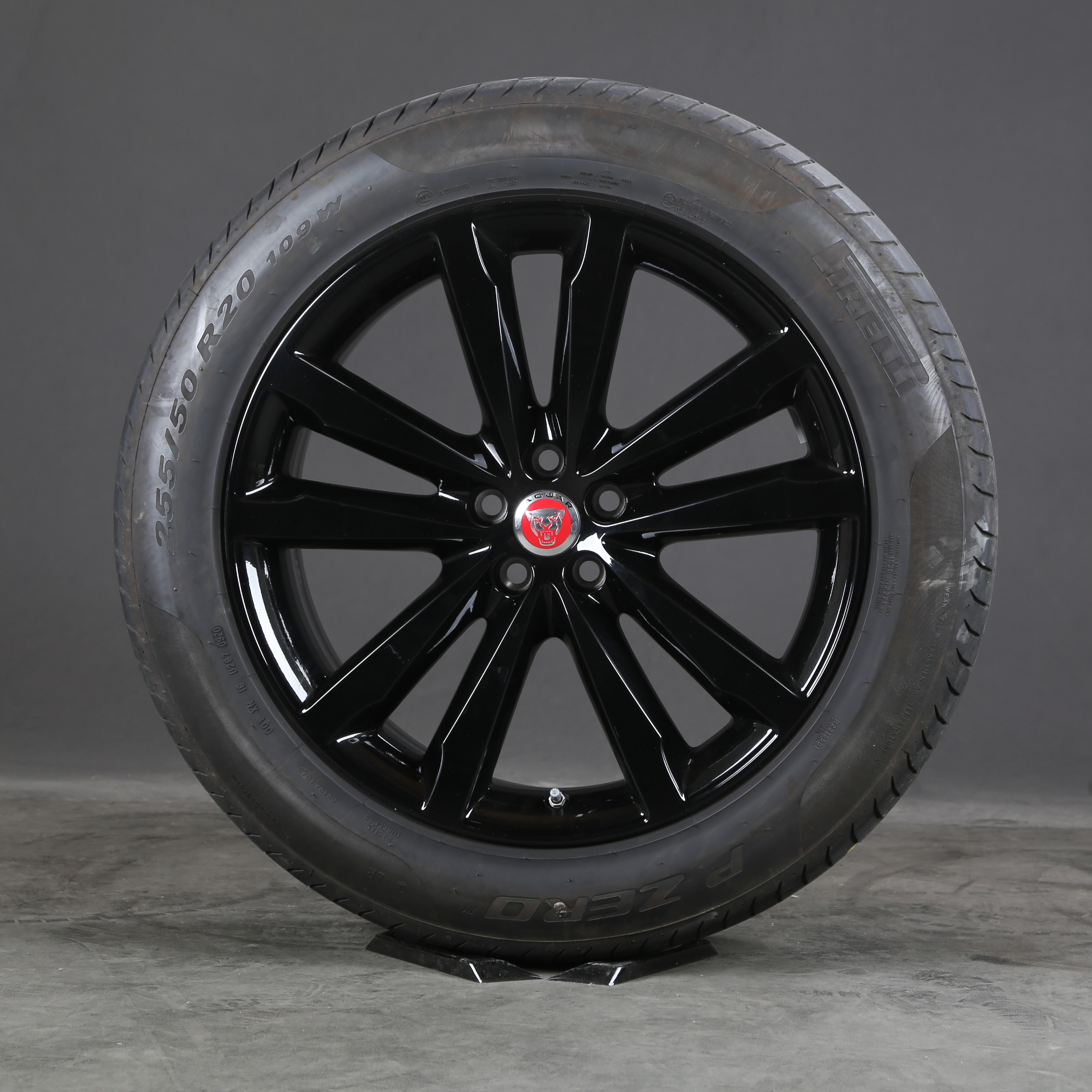 20 pouces roues d'été d'origine Jaguar F-Pace HK8M-1007-GA Venom pneus d'été
