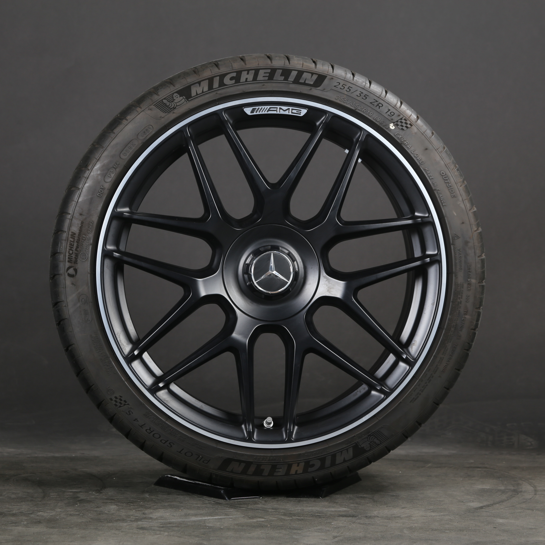 19 pouces roues d'été d'origine Mercedes CLA 45 AMG C118 X118 A1774012400