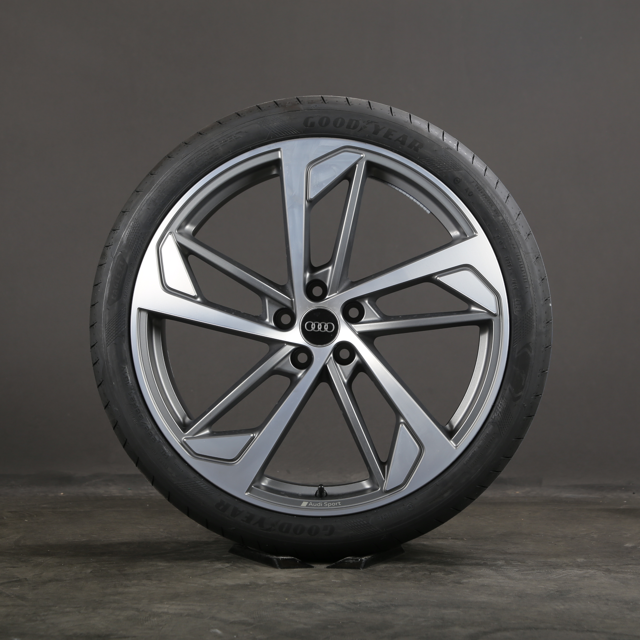 Summer wheels 21 inch Audi A7 S7 original Trapezoid 4K8601025S summer tires