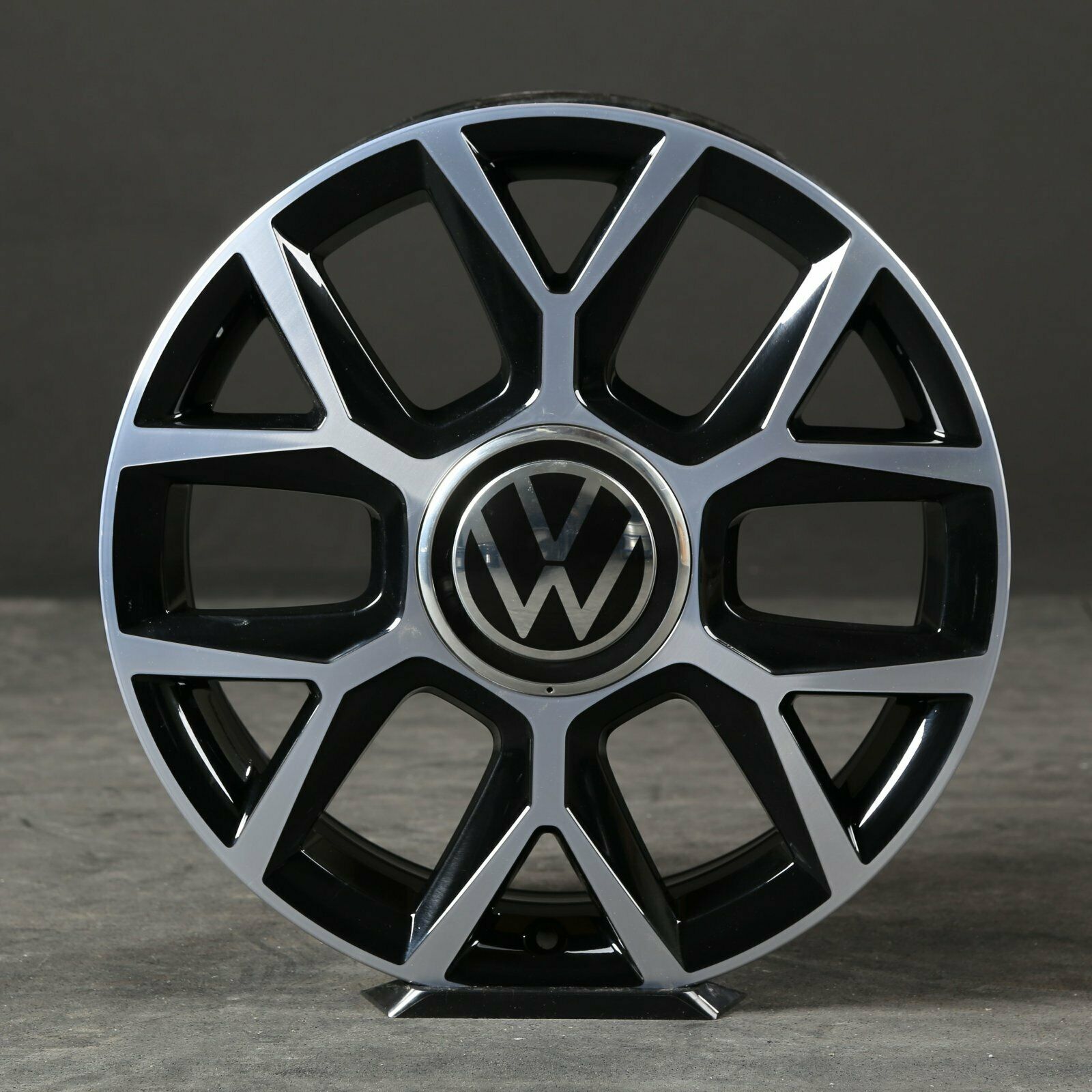 17 tommer alufælge VW UP GTI 1S0601025BN 6,5J x 17 ET 39 Brands Hatch-fælge