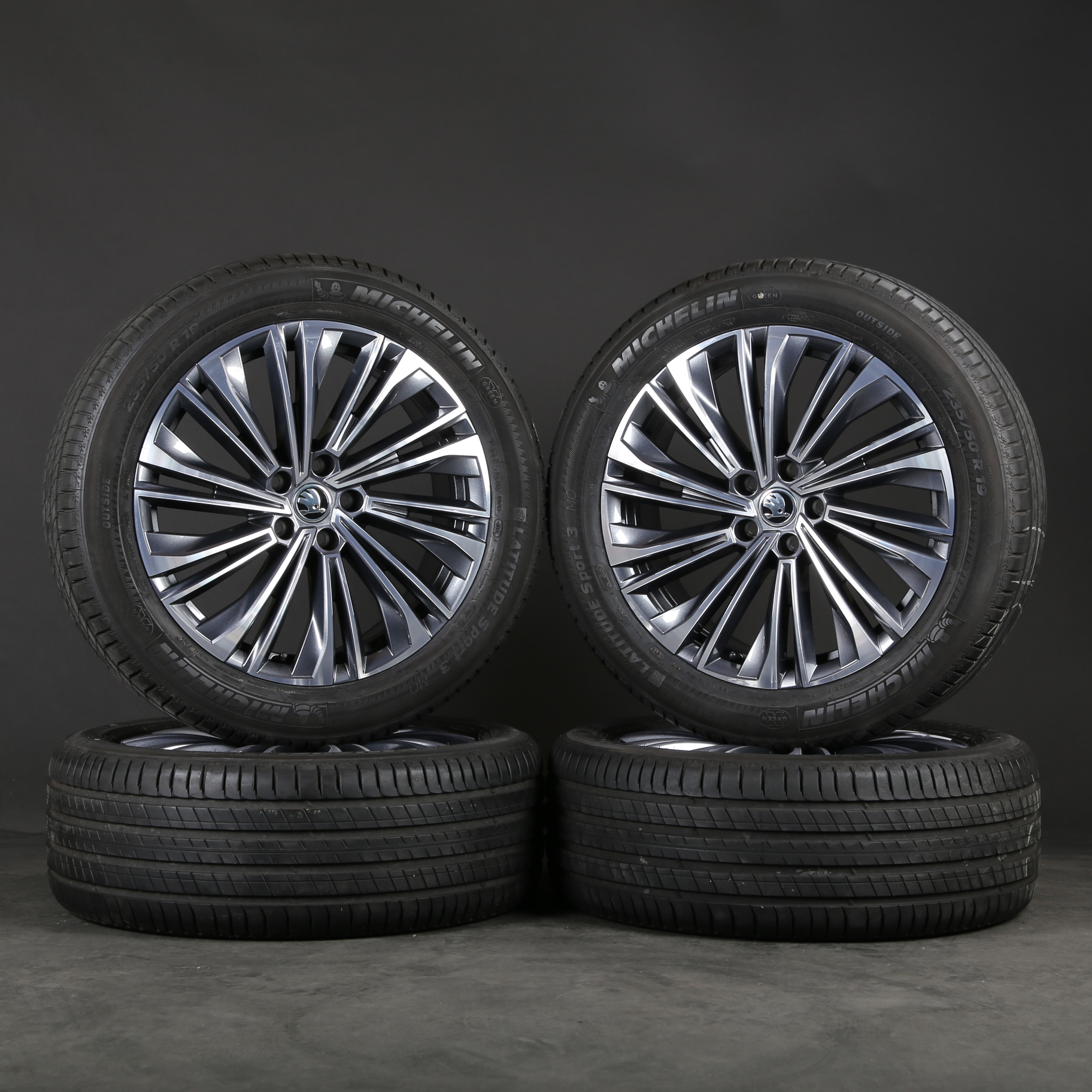 Llantas de verano Skoda Kodiaq NS7 originales de 19 pulgadas 565601025AP Neumáticos de verano Cursa