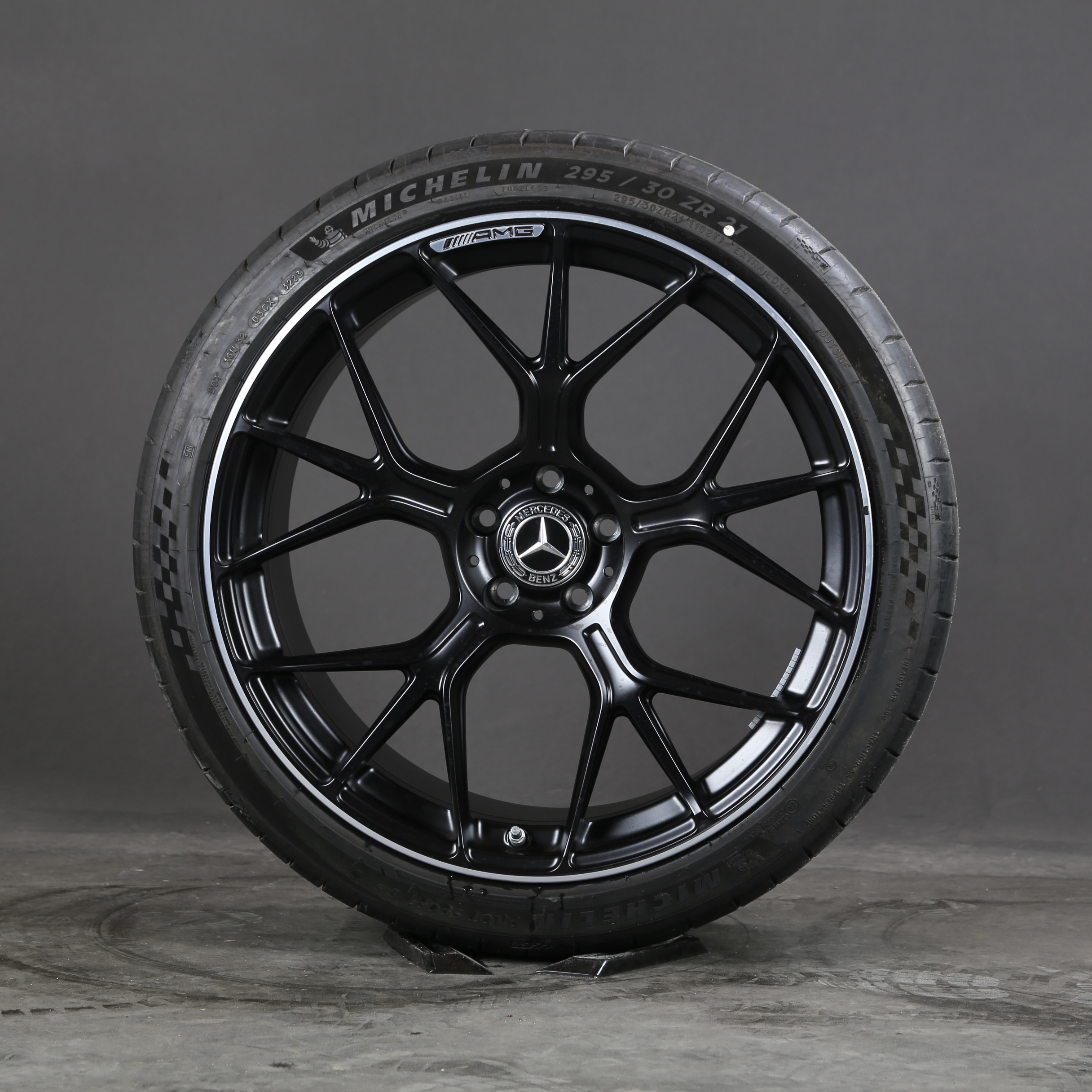 21 pouces roues d'été d'origine Mercedes AMG GT C192 A1924011300 pneus d'été
