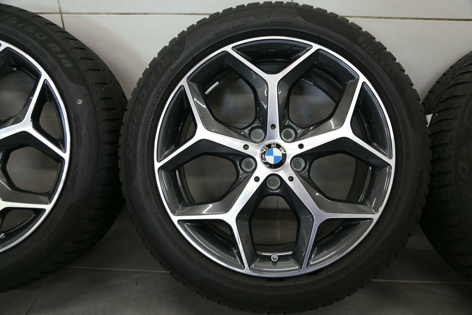 BMW X1 F48 X2 F39 Winterwielen 18 inch origineel Style 569 6856070 Aluminium velgen