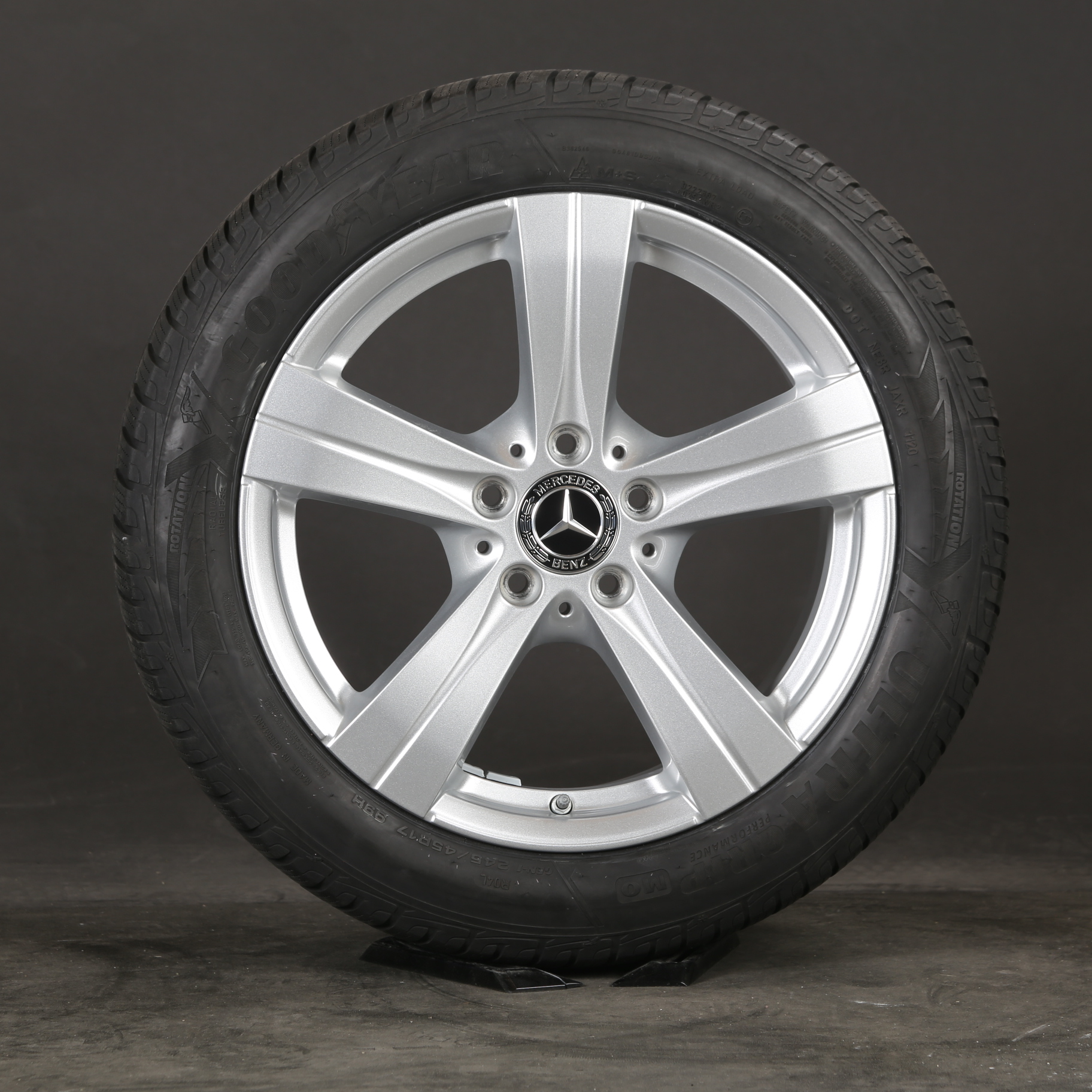 17 pouces roues d'hiver d'origine Mercedes Classe C W206 A2064014500 pneus d'hiver