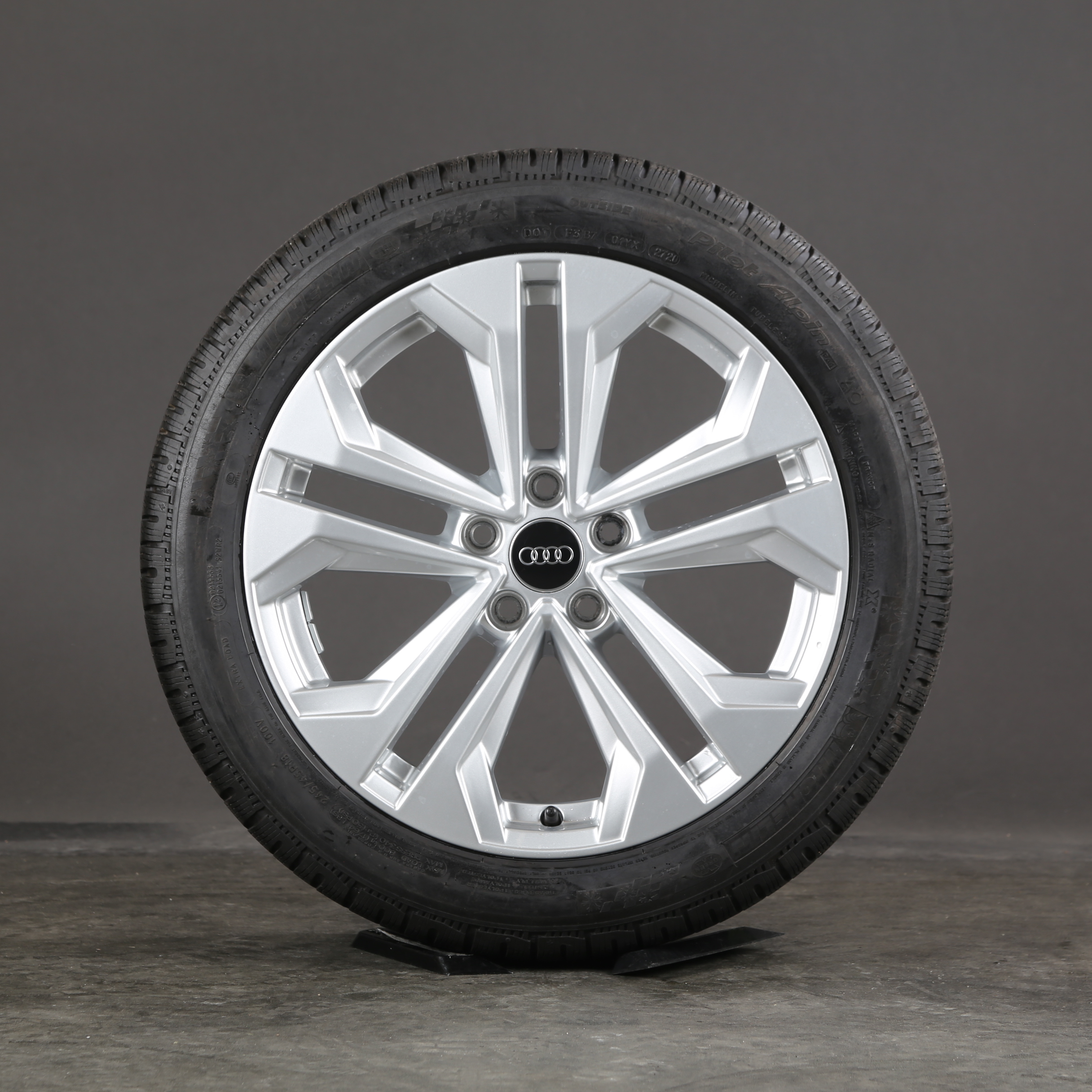 18-inch original winter wheels Audi A4 Allroad B9 8WH 8W9601025L Winter tires