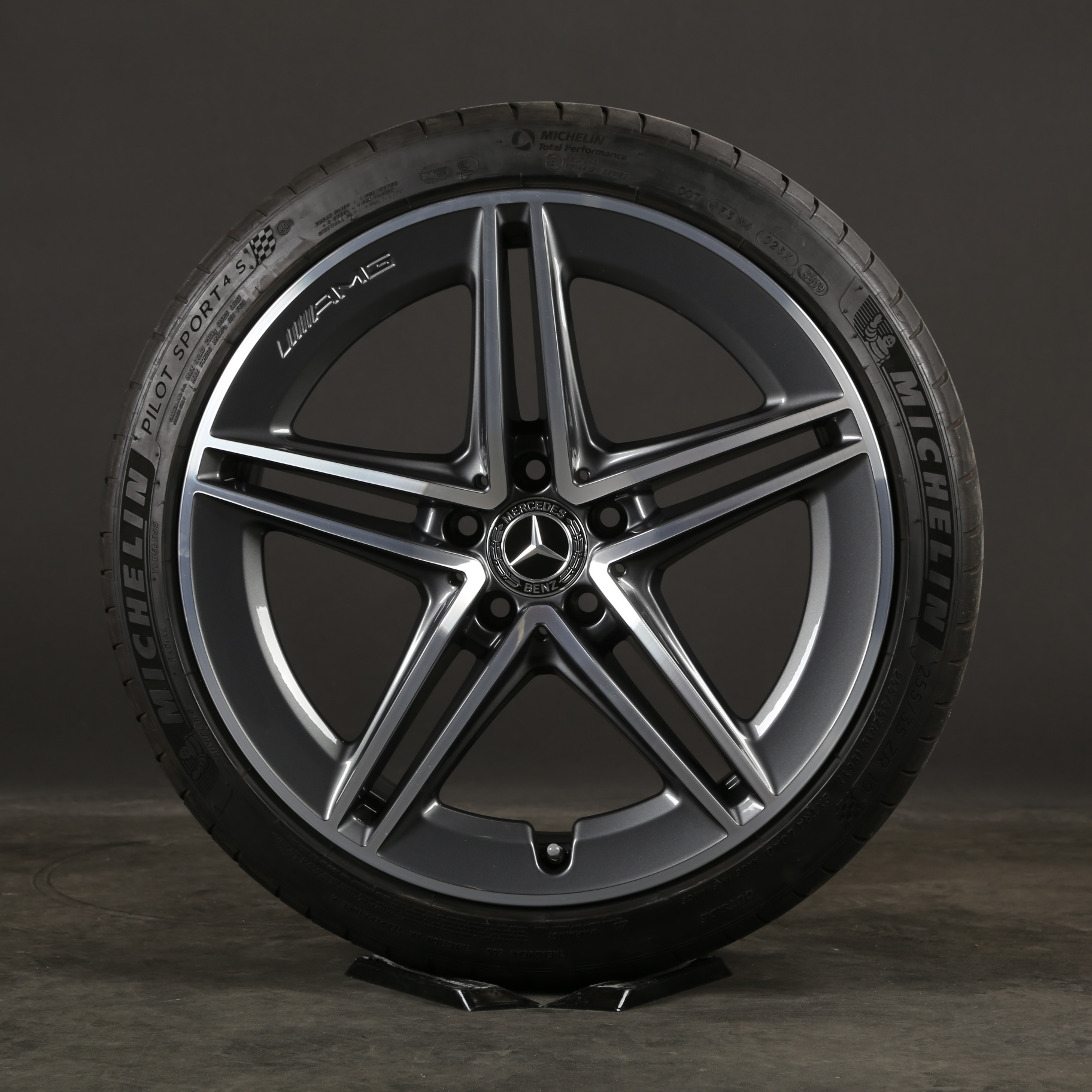 19 pouces roues d'été originales Mercedes AMG CLA45 S C118 X118 A1774012200