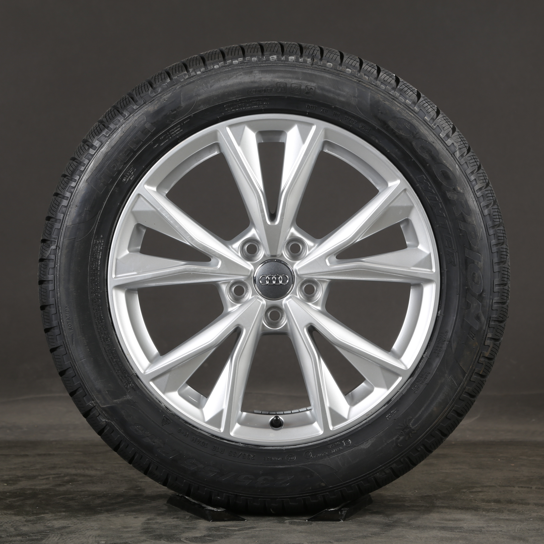 18 pouces roues d'hiver d'origine Audi Q3 SQ3 F3 II 83A601025K pneus d'hiver