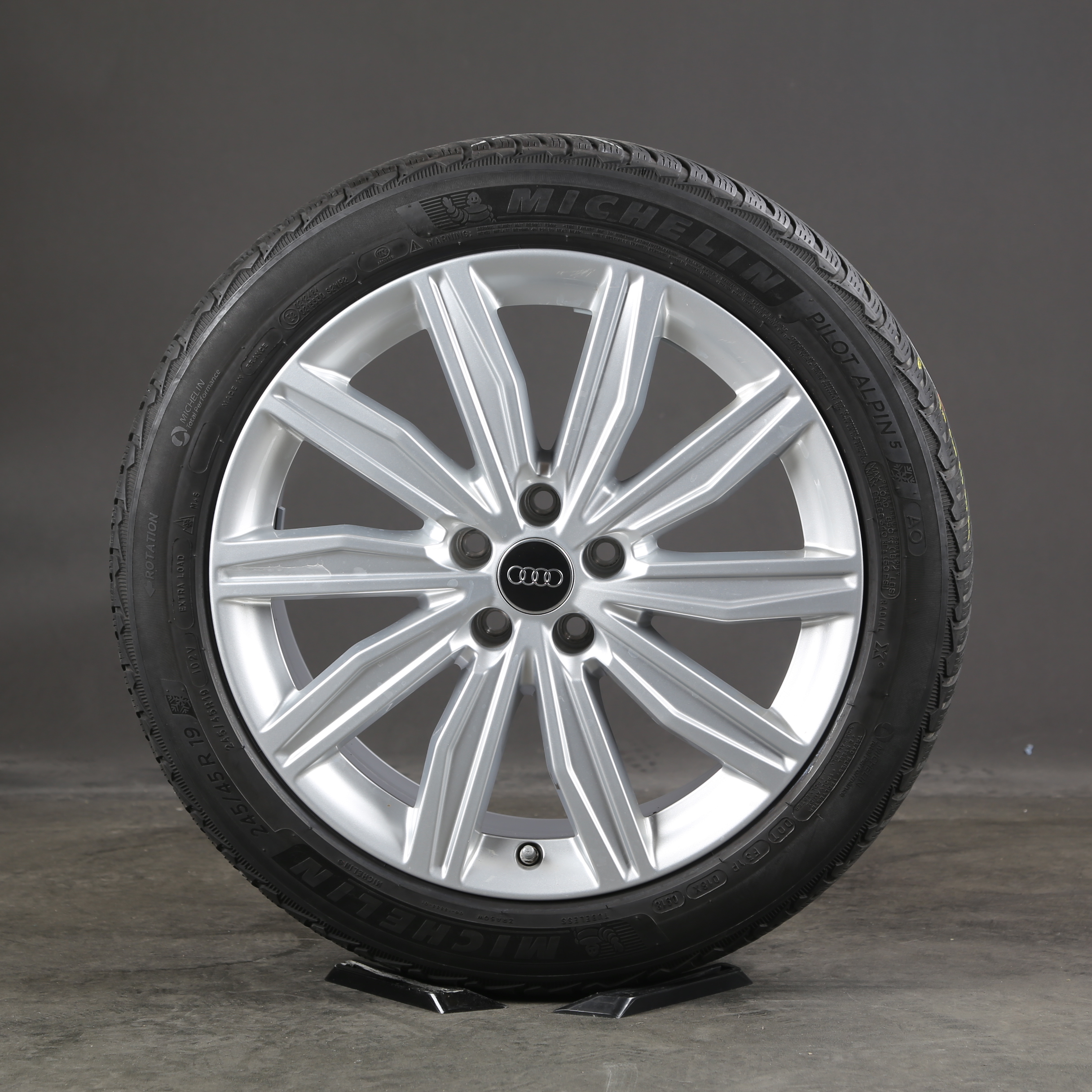 19-inch original Audi A6 S6 4K C8 winter wheels 4K0601025M Dynamic winter tires