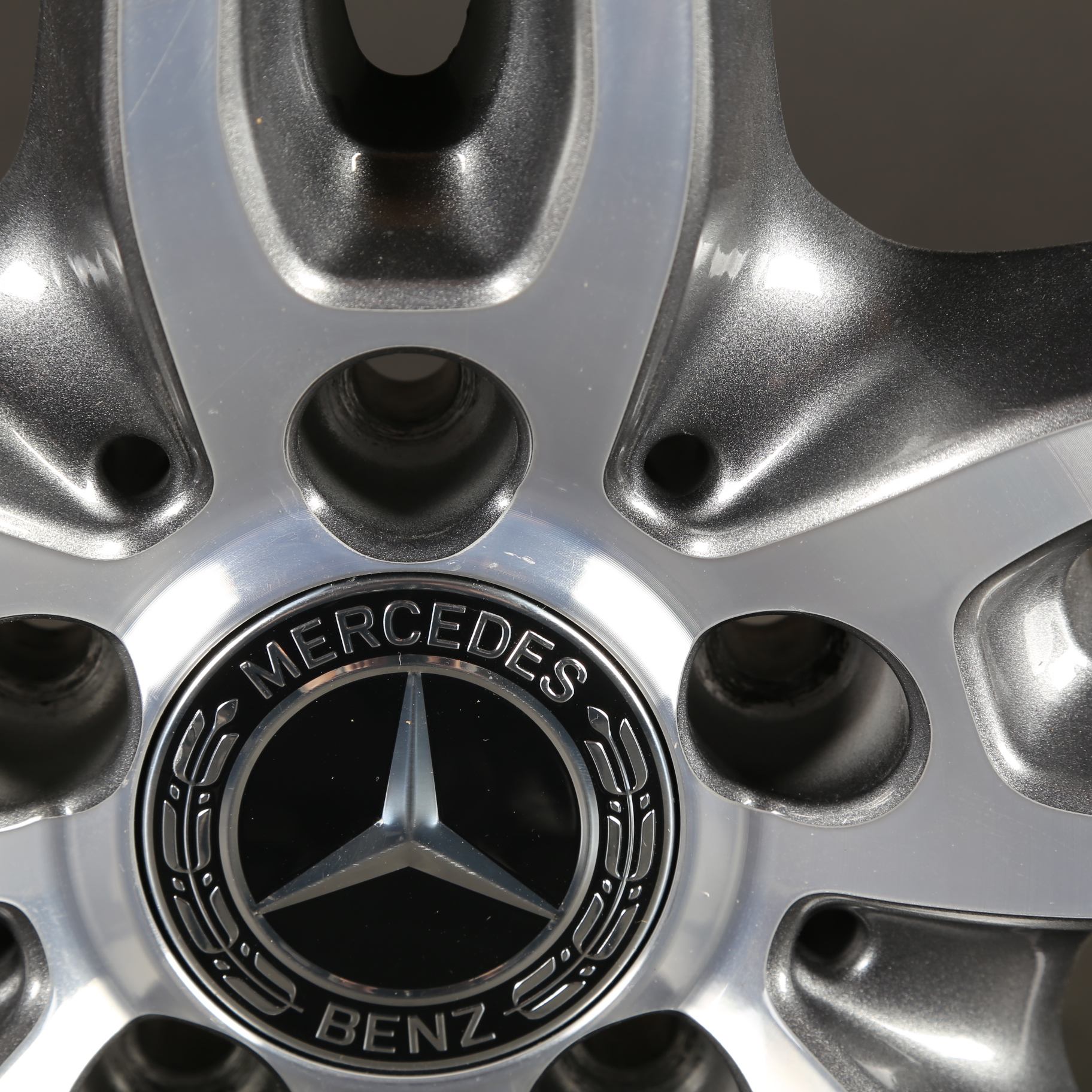 19 tommer vinterhjul Mercedes E-Klasse AMG W213 S213 original A2134012000