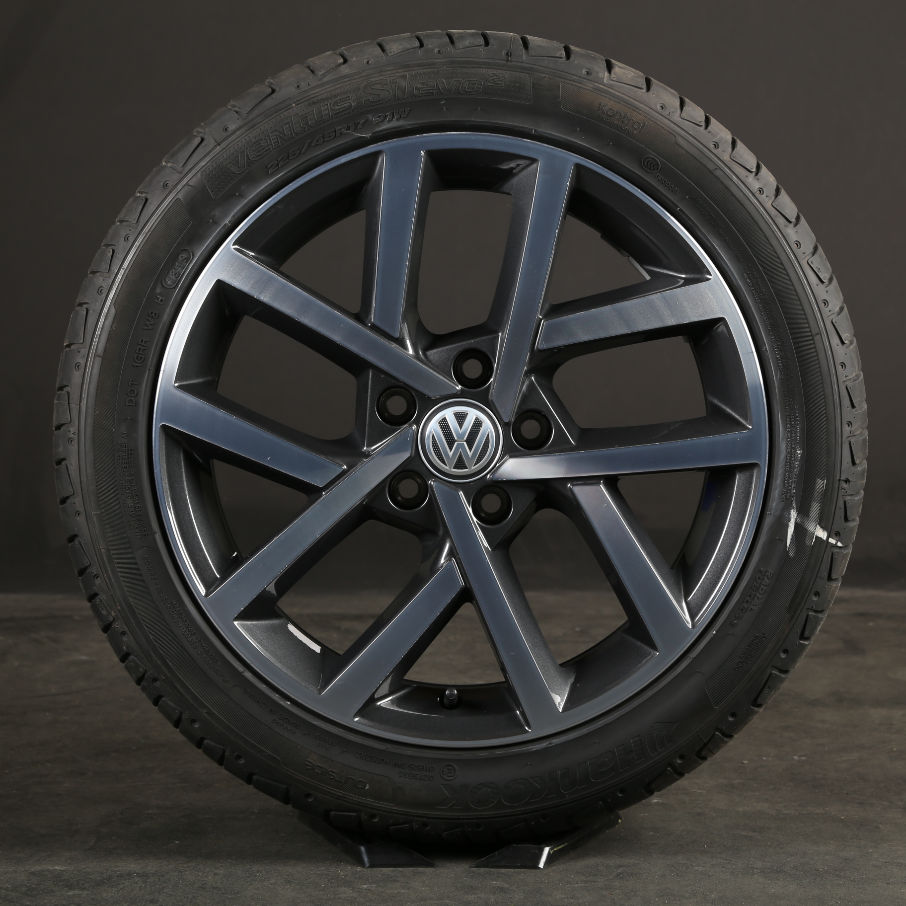 18 pouces roues d'hiver d'origine VW Tiguan Allspace Sebring Design 5NA601025M (C161)