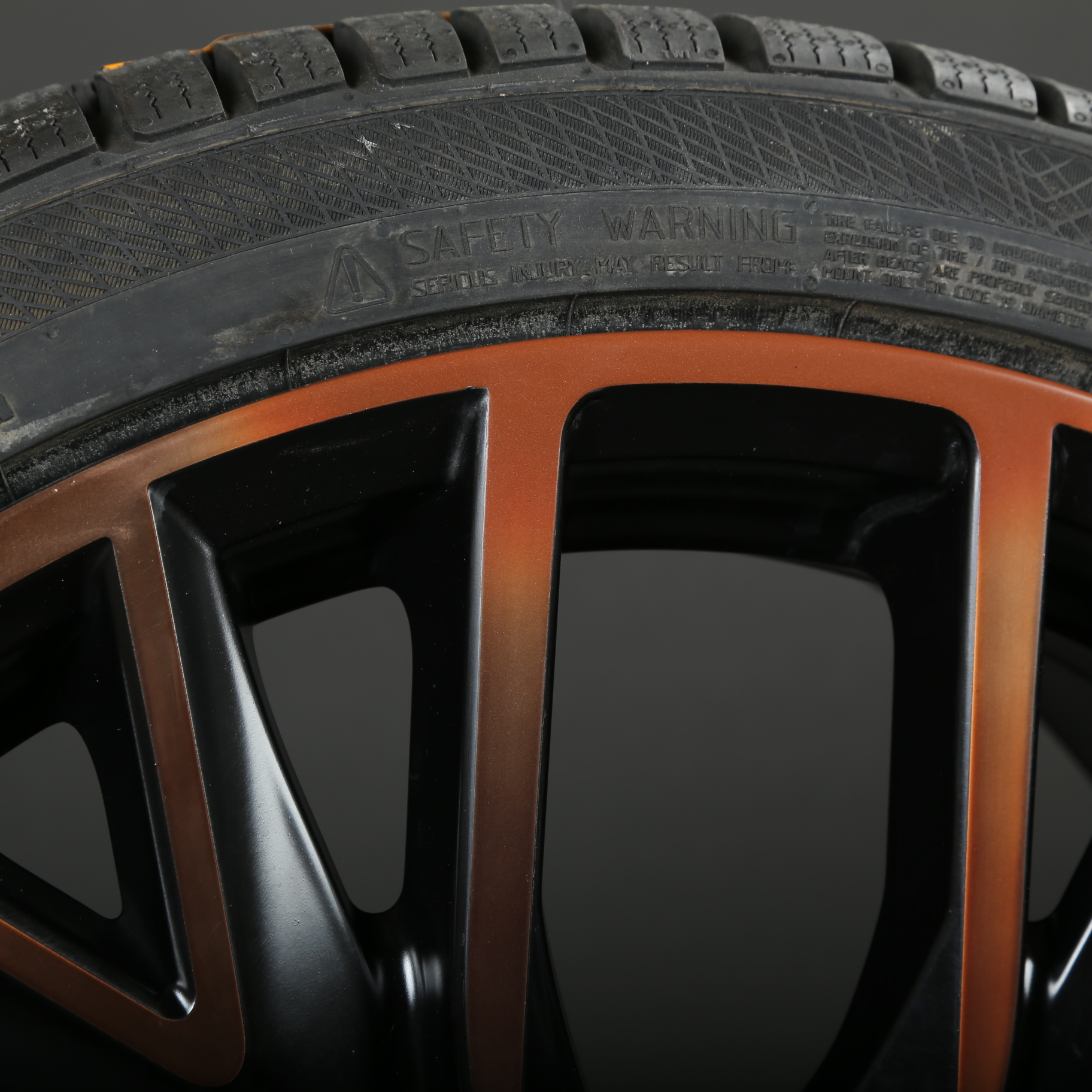 19-inch Cupra Leon KL winter wheels original Performance 5FA601025R winter tires