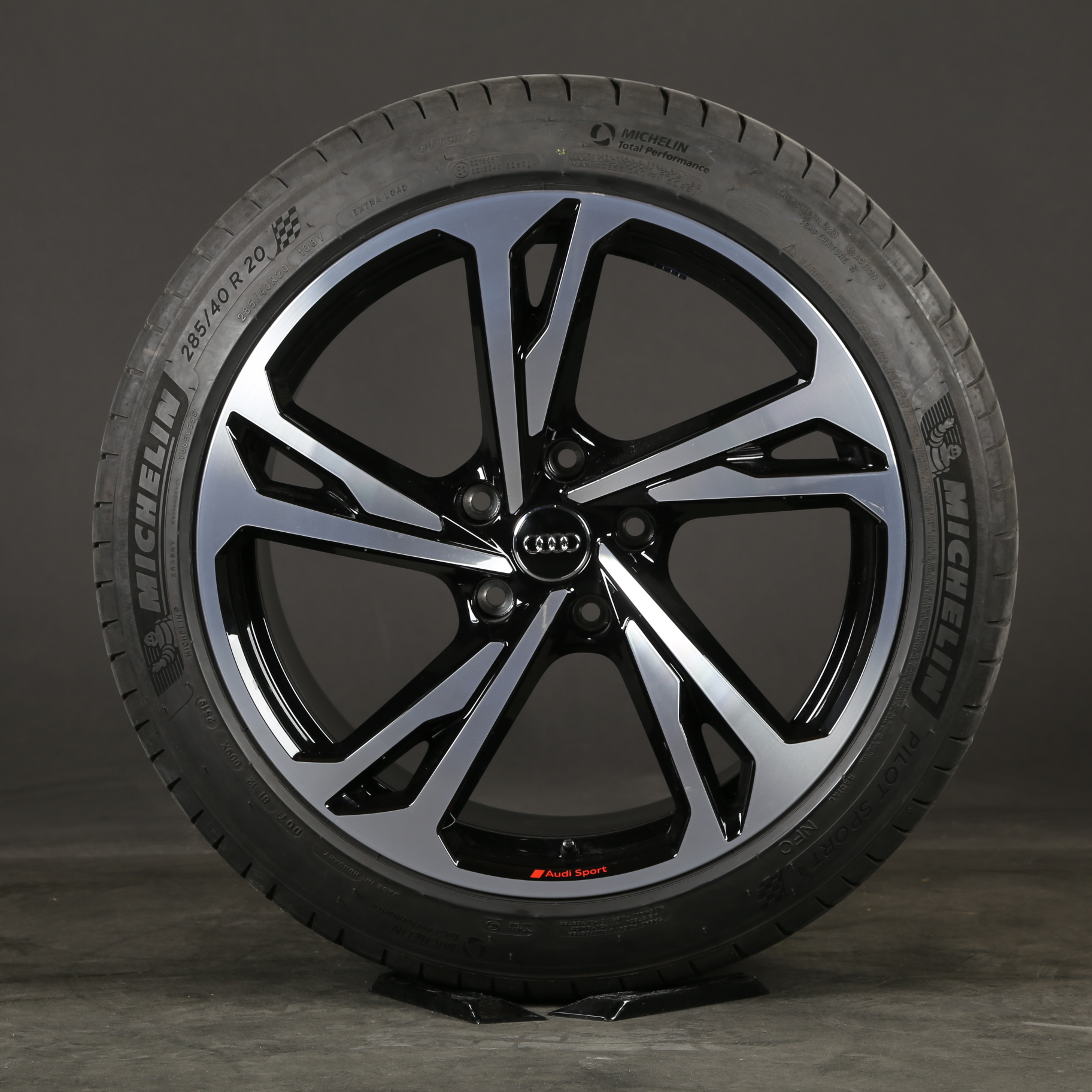 20 pouces roues d'été d'origine Audi e-tron GT 4J 4J3601025AM 4J3601025AL jantes
