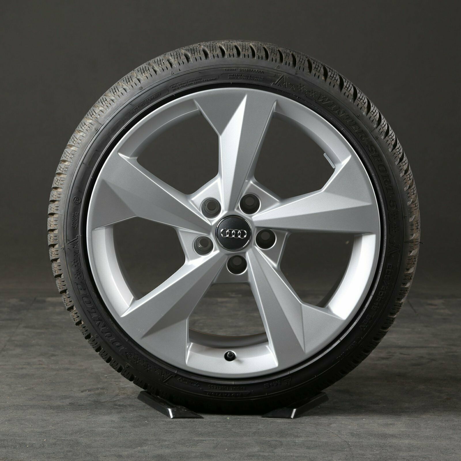 Llantas de invierno Audi A3 S3 8Y 18 pulgadas neumáticos de invierno originales 8Y0601025J