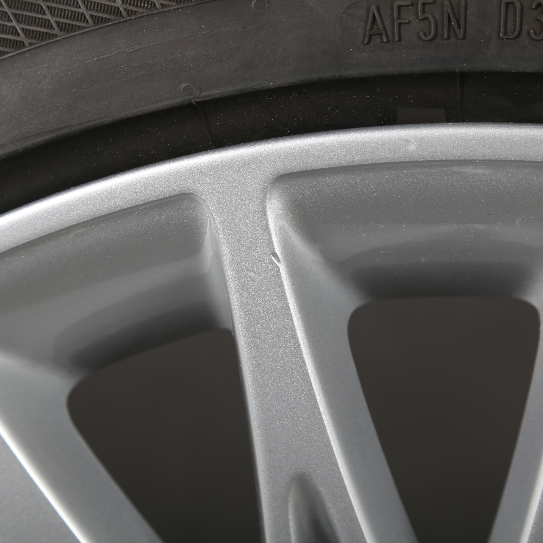 18 pouces roues d'hiver original Audi A3 S3 8V S-Line 8V0601025AE pneus d'hiver