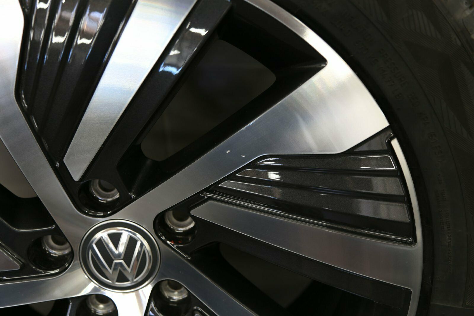 17 pouces roues d'été d'origine VW Passat B8 Beetle 5C Lee jantes en aluminium 3GB601025D