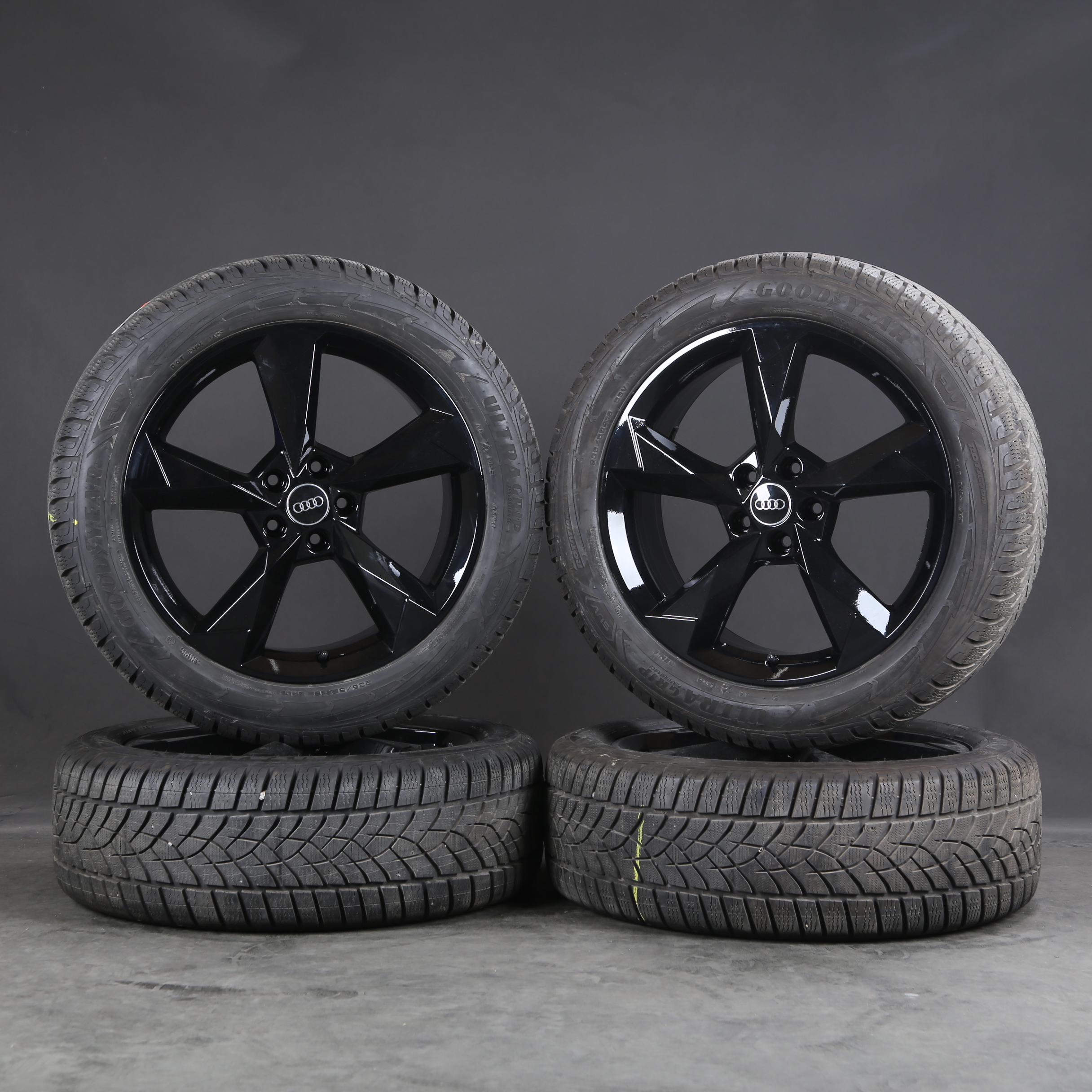 19-inch winter tires Original Audi Q3 F3B F3N 83A601025N Winter wheels