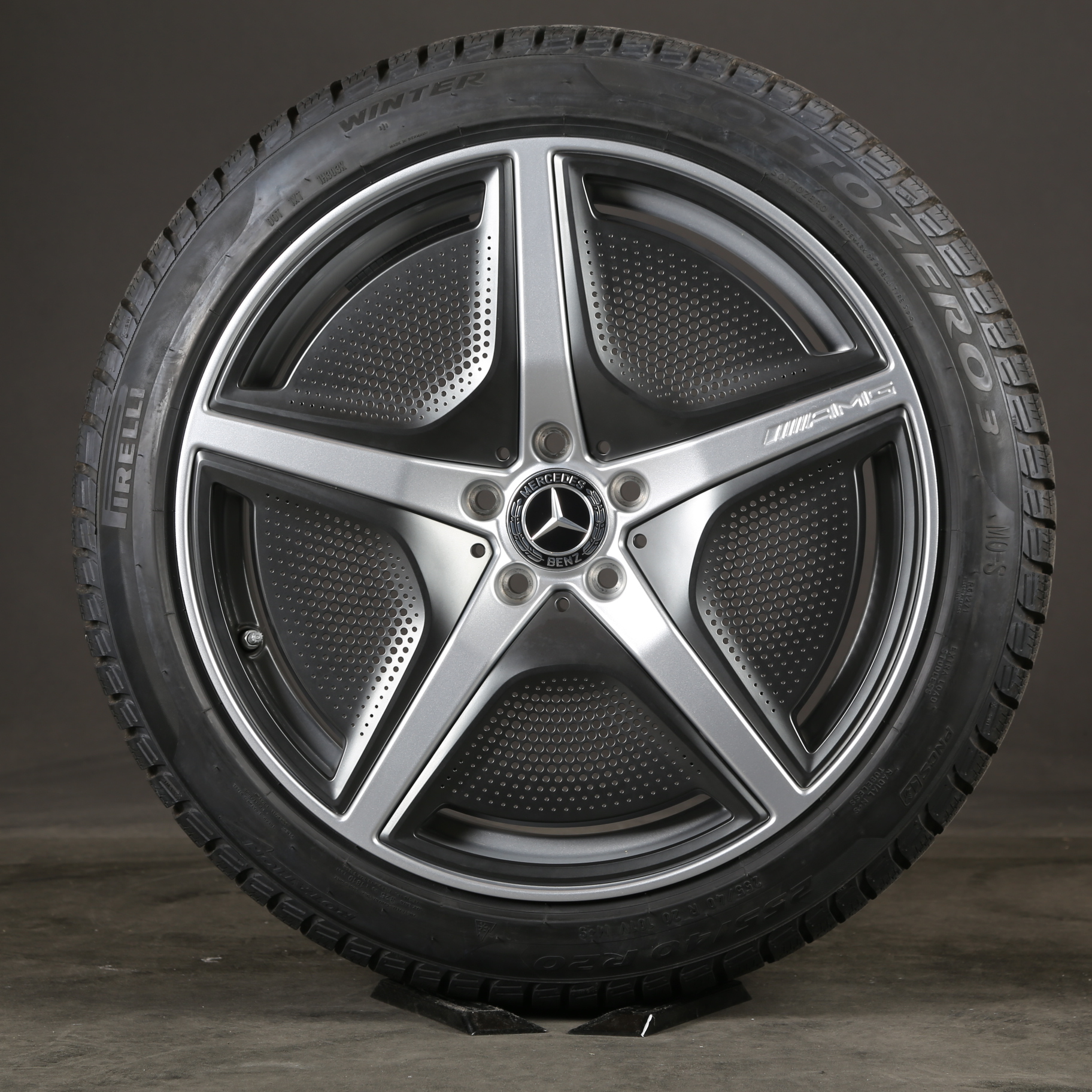 Llantas de invierno AMG de 20 pulgadas originales Mercedes EQE V295 A2954012300 Neumáticos de invierno