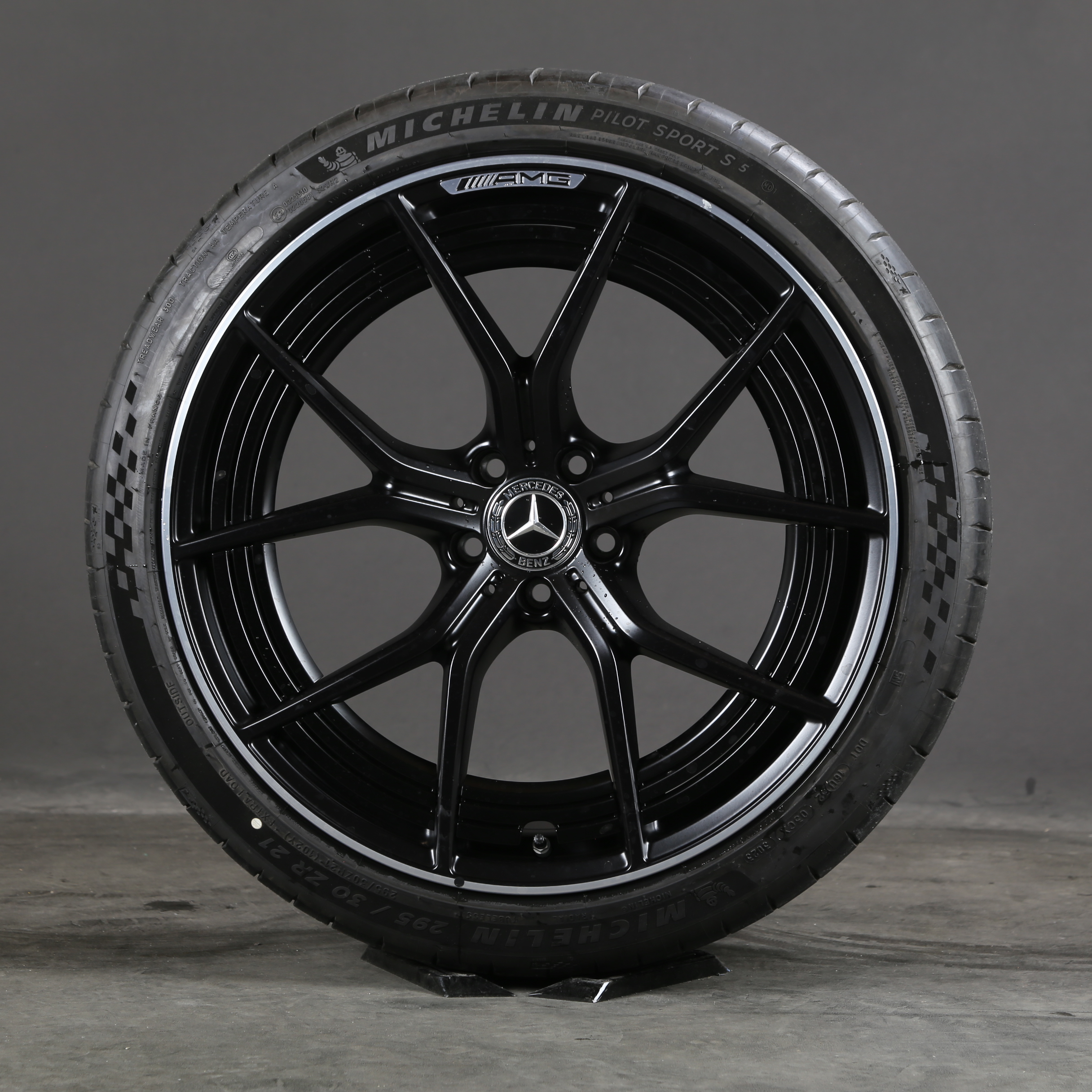 21 pouces roues d'été d'origine Mercedes AMG GT C192 A1924011100 pneus d'été