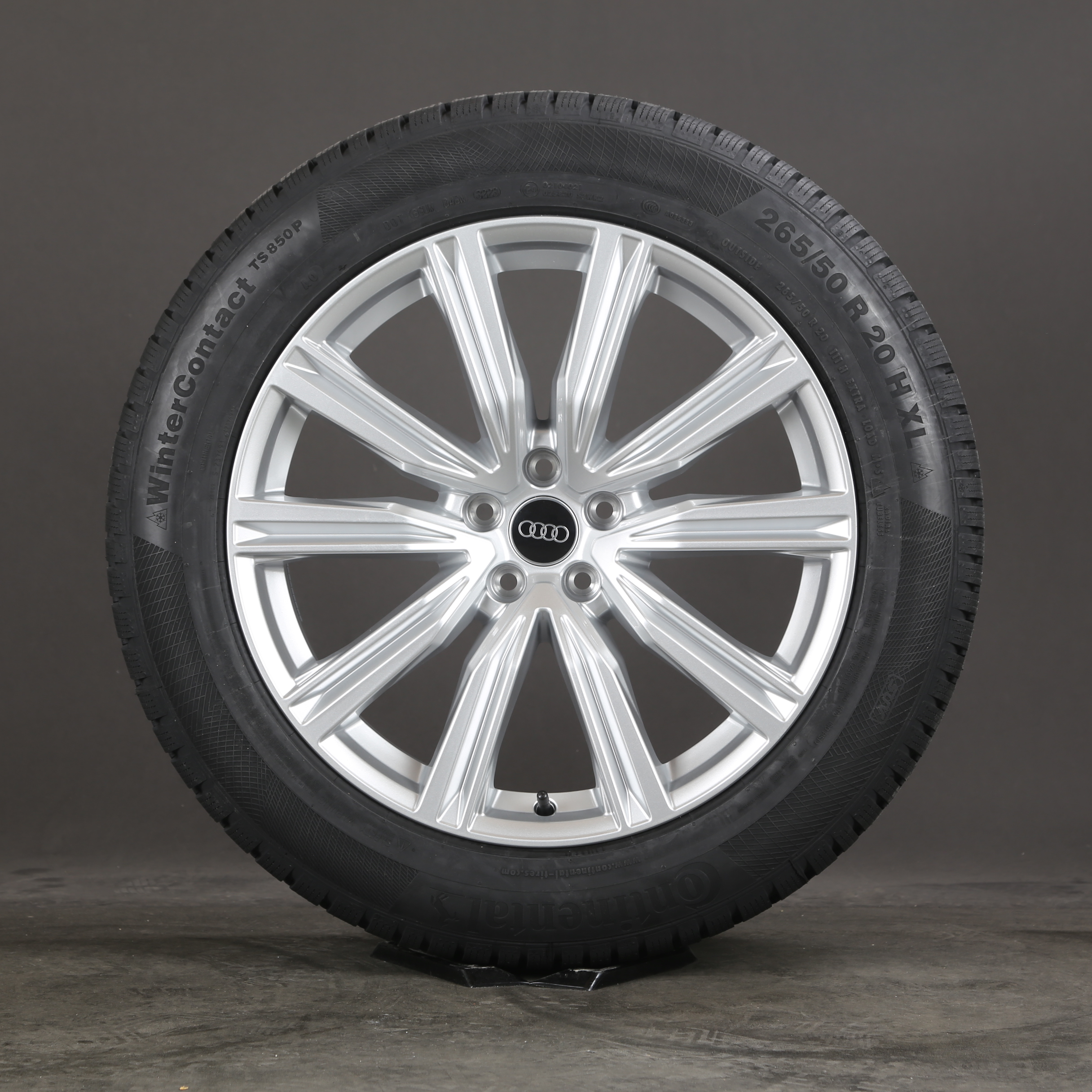 20 inch original Audi Q8 SQ8 4M8601025T S-Line rims winter wheels winter tires